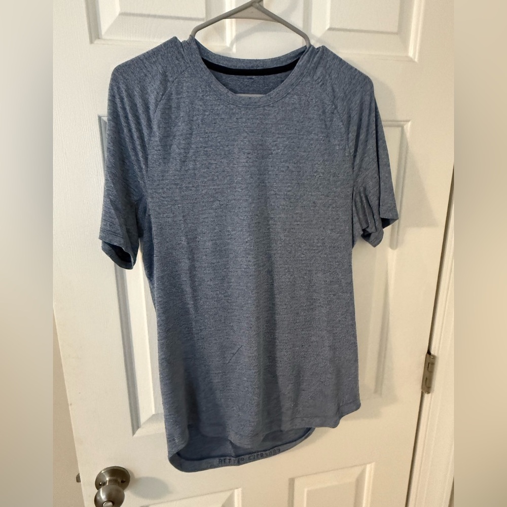 Lululemon license to train tee